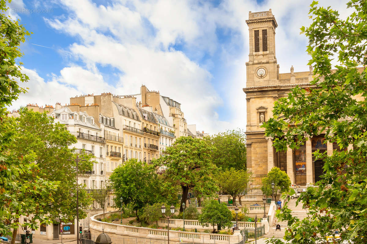 Appartement à PARIS-10E