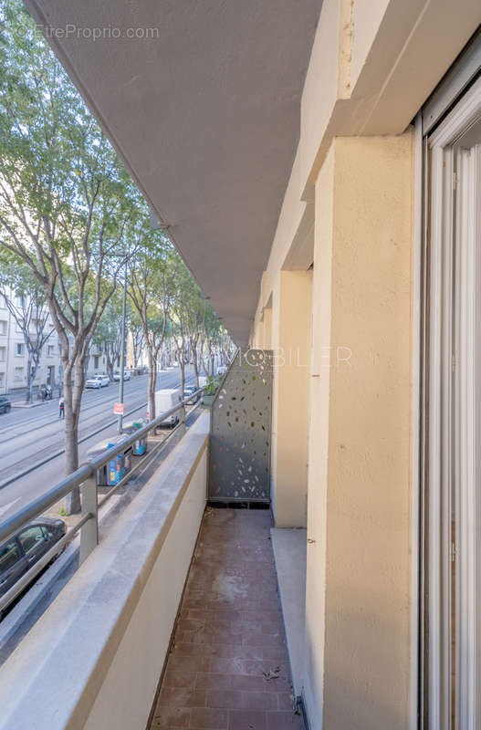 Appartement à MARSEILLE-5E