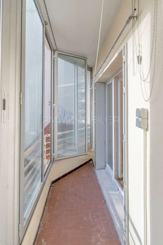 Appartement à MARSEILLE-5E