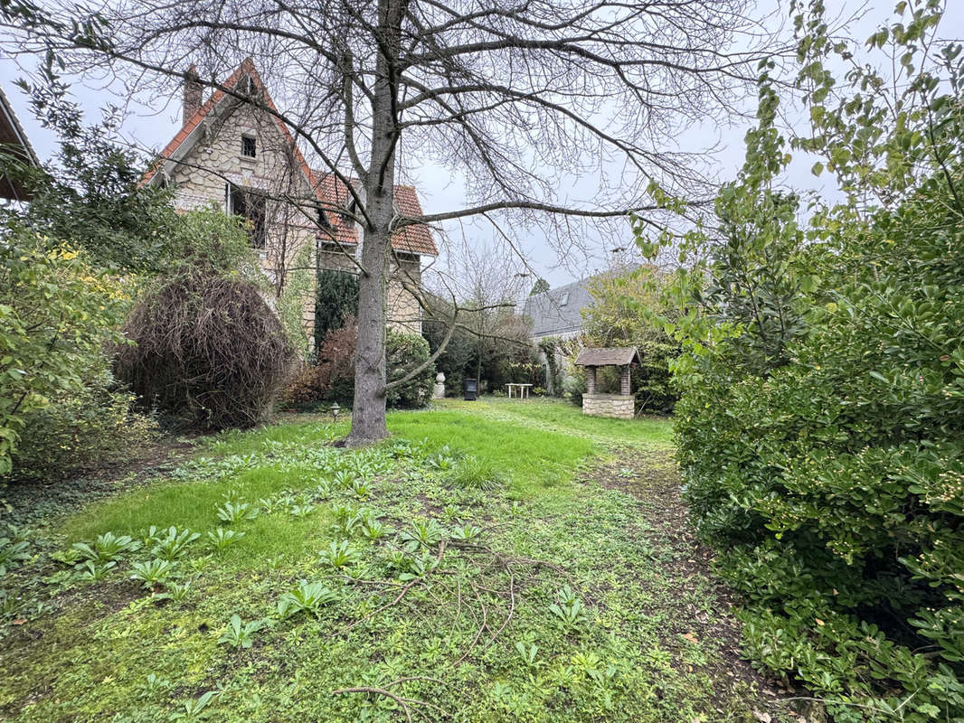 Maison à SAINT-MAUR-DES-FOSSES