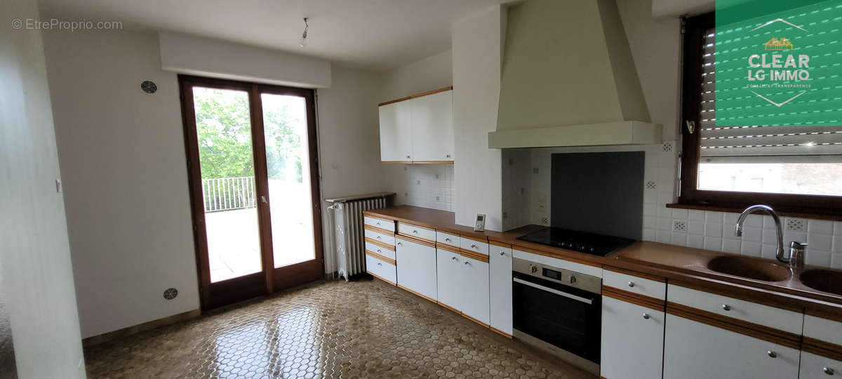 Appartement à AUDUN-LE-ROMAN