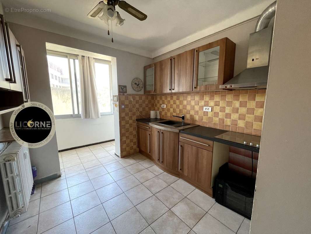 Appartement à MARSEILLE-8E