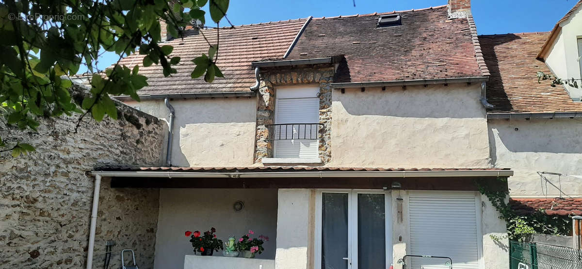 Appartement à MAROLLES-EN-HUREPOIX