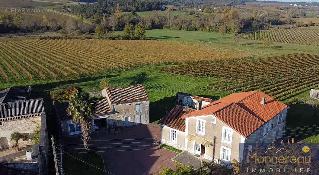 Maison à TOUZAC