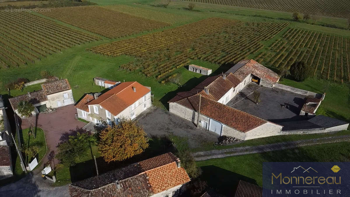 Maison à TOUZAC