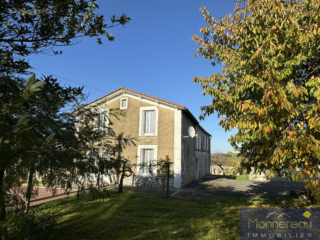 Maison à TOUZAC