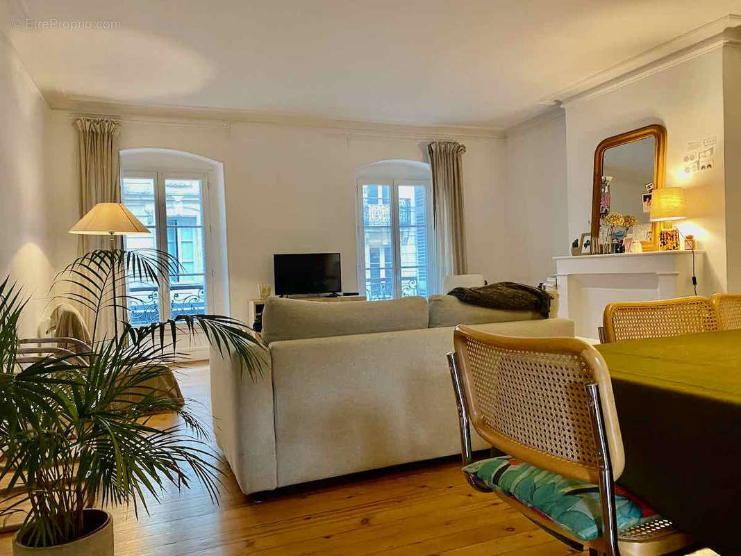 Appartement à BORDEAUX