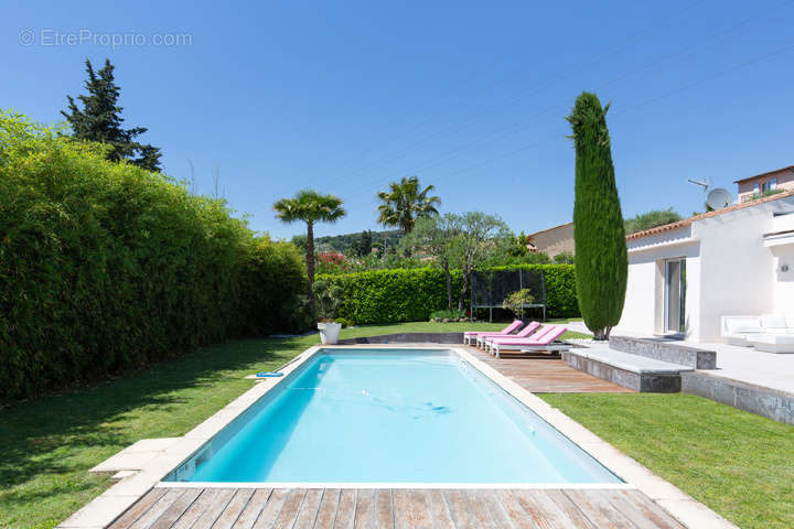 Maison à MOUGINS