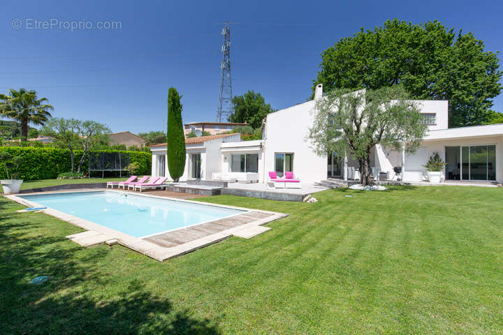 Maison à MOUGINS