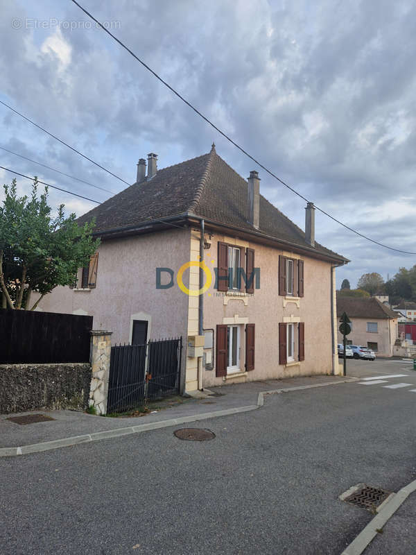 Maison à LA BATIE-MONTGASCON