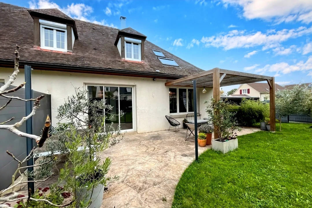 Maison à NANTEUIL-LES-MEAUX