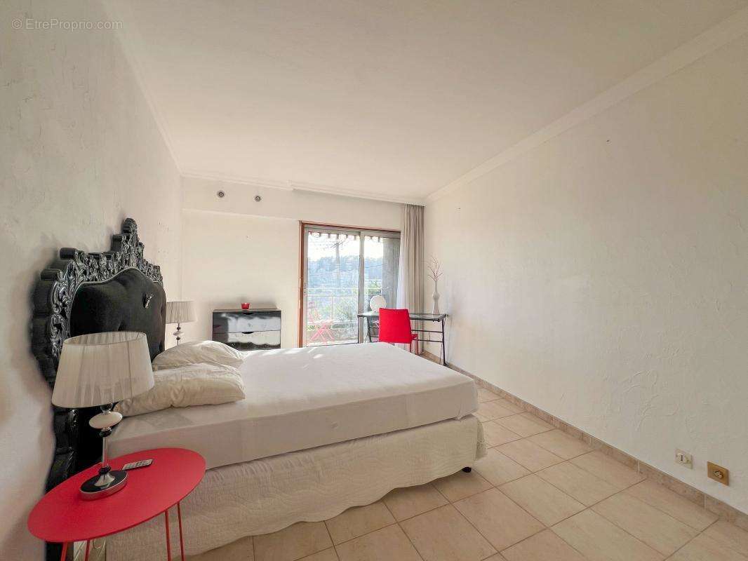 Appartement à VILLENEUVE-LOUBET