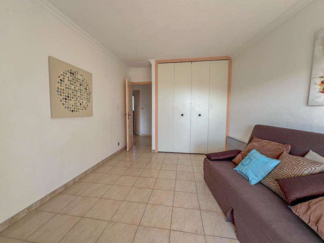 Appartement à VILLENEUVE-LOUBET