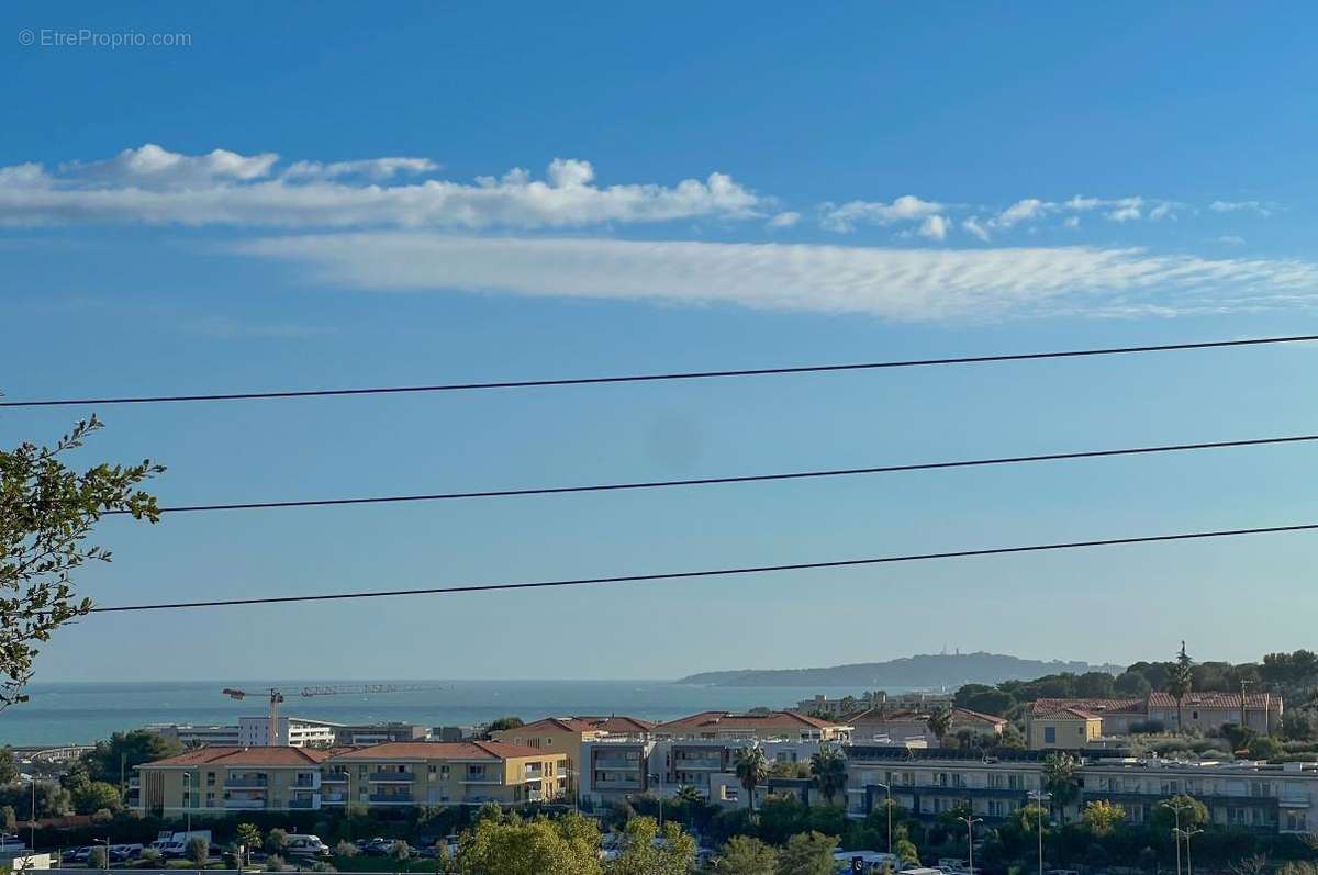 Appartement à VILLENEUVE-LOUBET