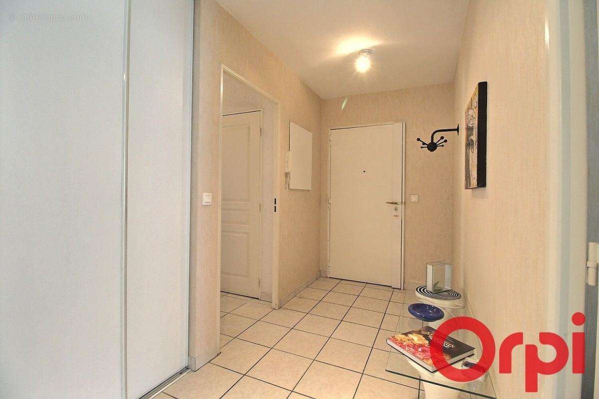 Appartement à MARSEILLE-7E