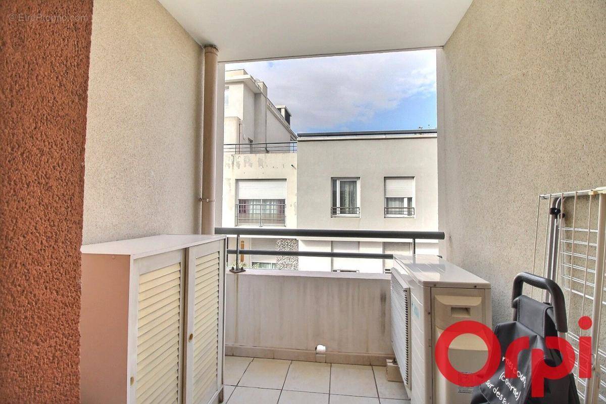 Appartement à MARSEILLE-7E