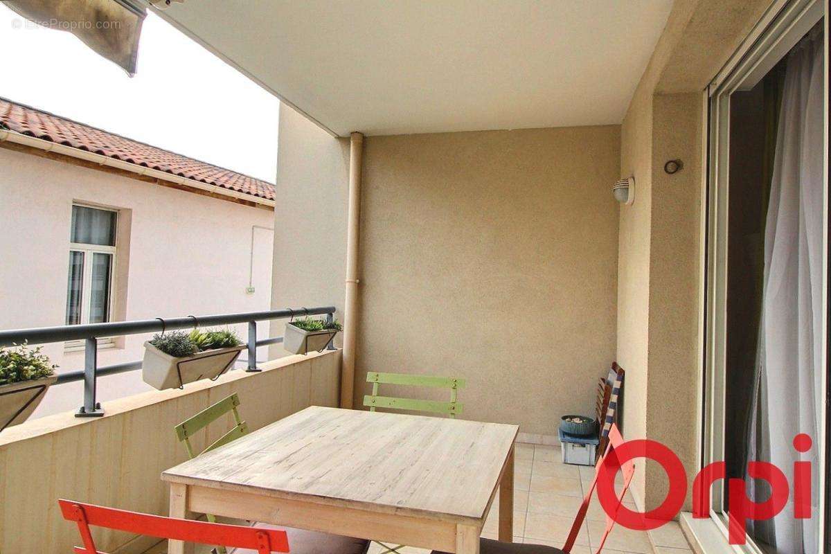 Appartement à MARSEILLE-7E