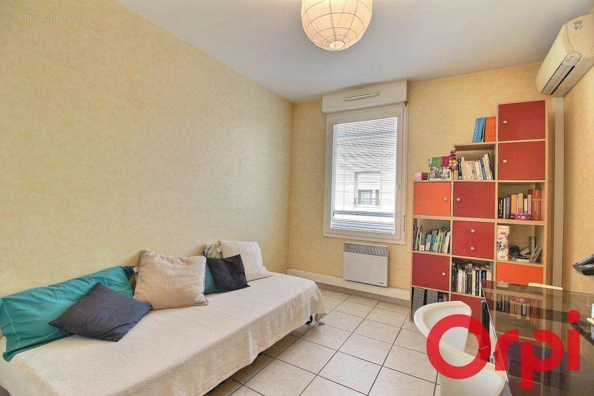 Appartement à MARSEILLE-7E