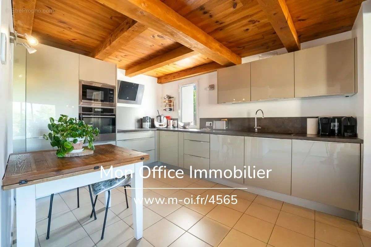 Appartement à SAINT-CYR-SUR-MER