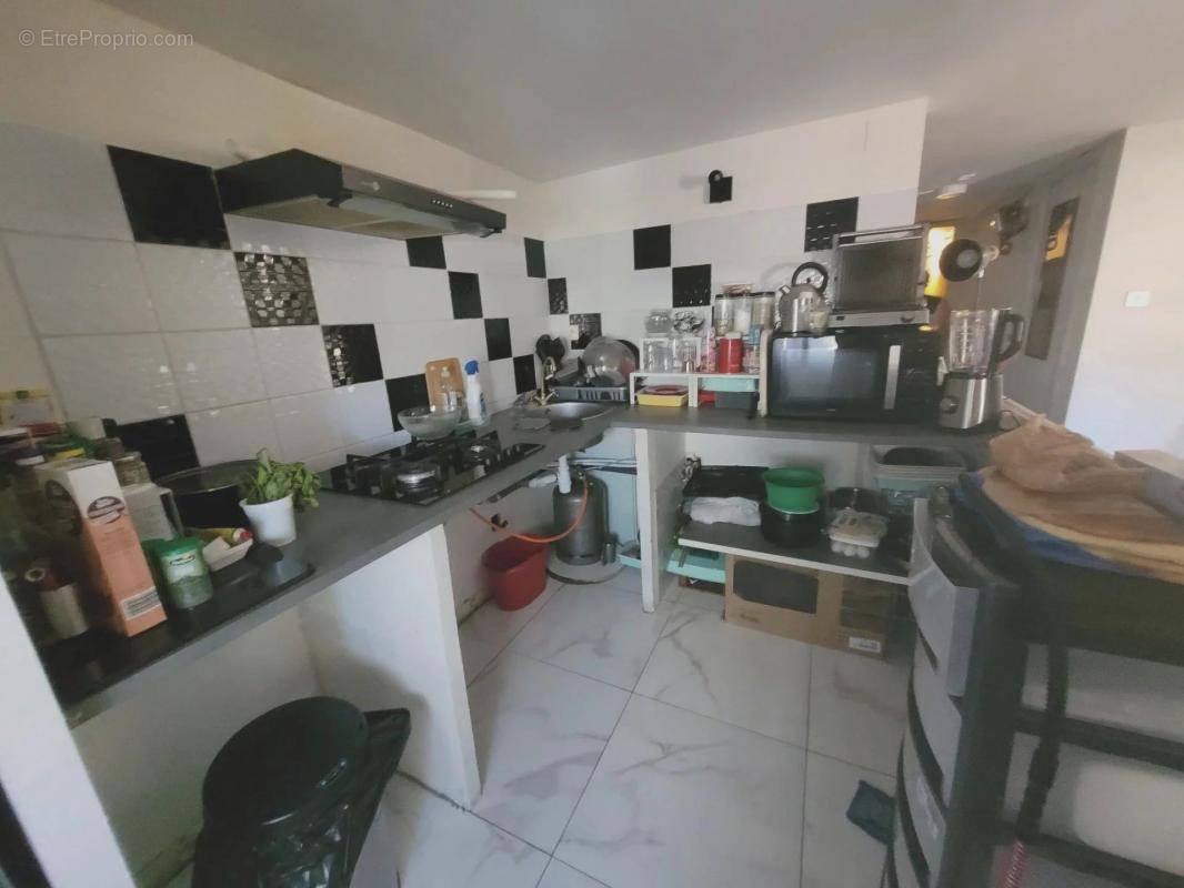 Appartement à MARSEILLE-2E