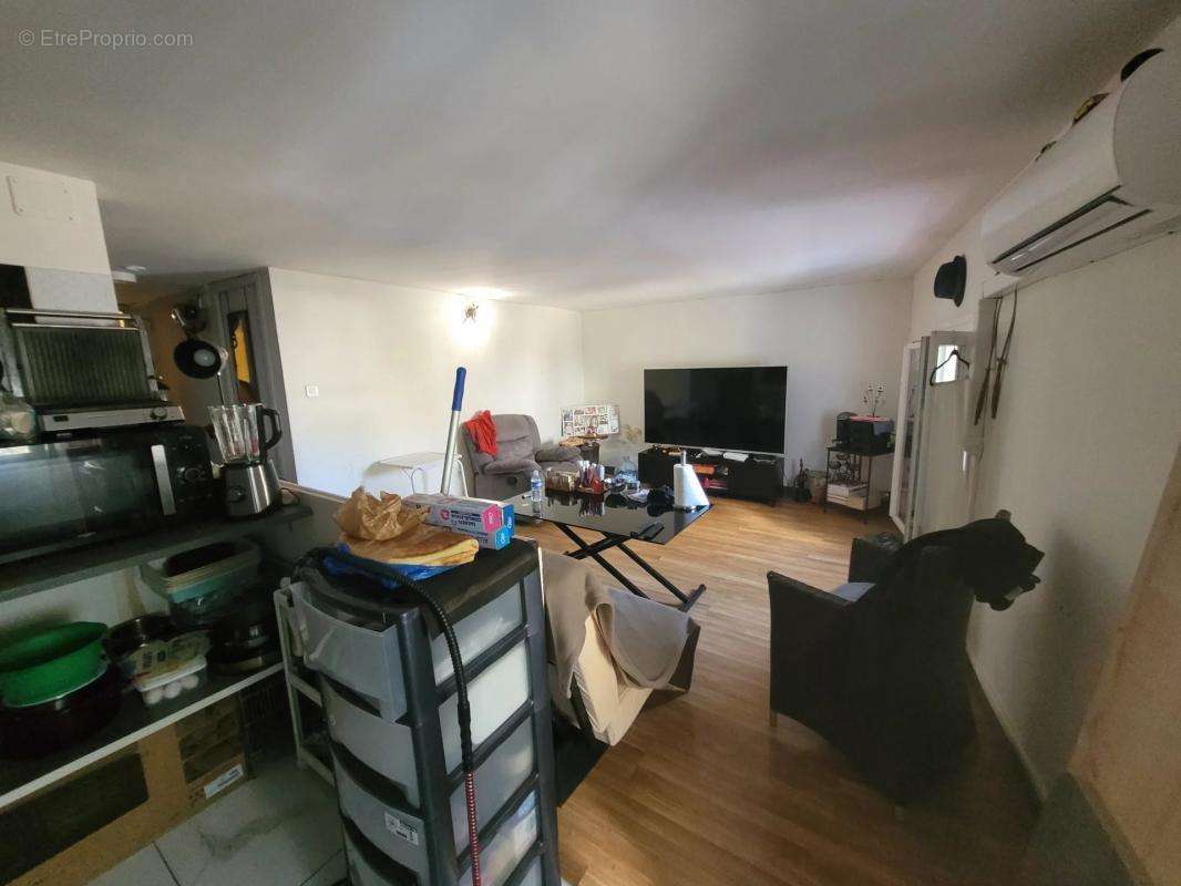 Appartement à MARSEILLE-2E