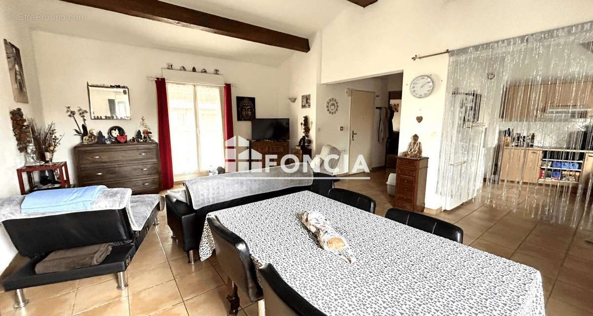 Appartement à UZES