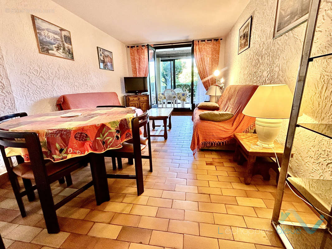 Appartement à COGOLIN