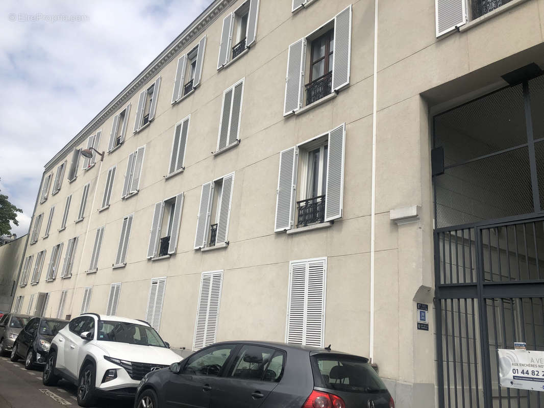 Appartement à PARIS-18E