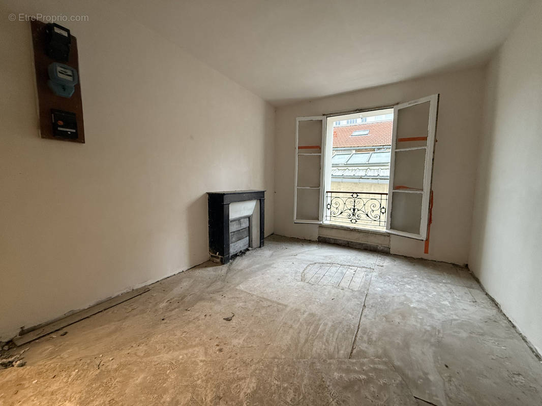 Appartement à PARIS-18E