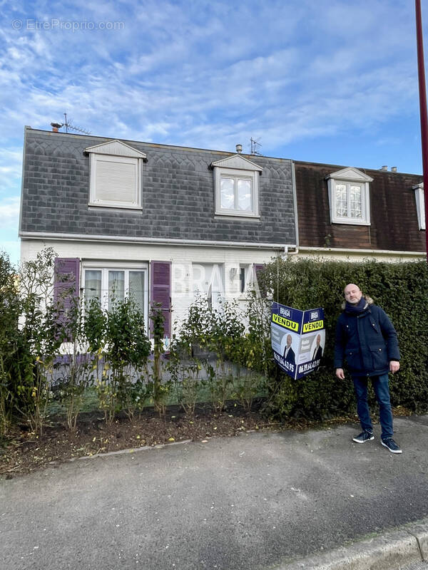 Maison à SAINT-LEONARD