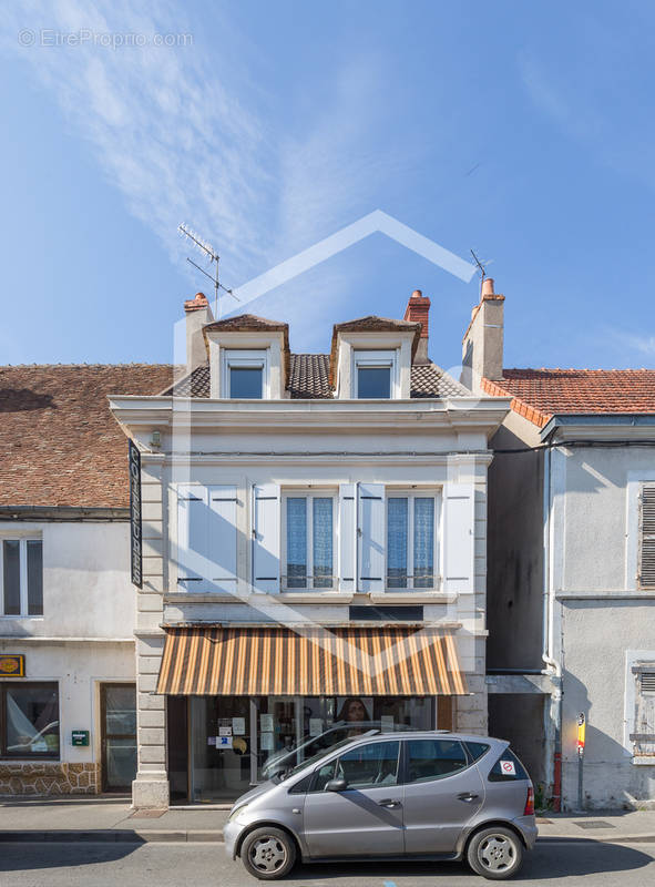 Appartement à COSNE-COURS-SUR-LOIRE