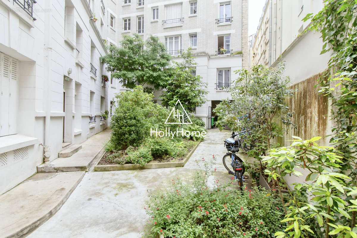 Appartement à PARIS-18E