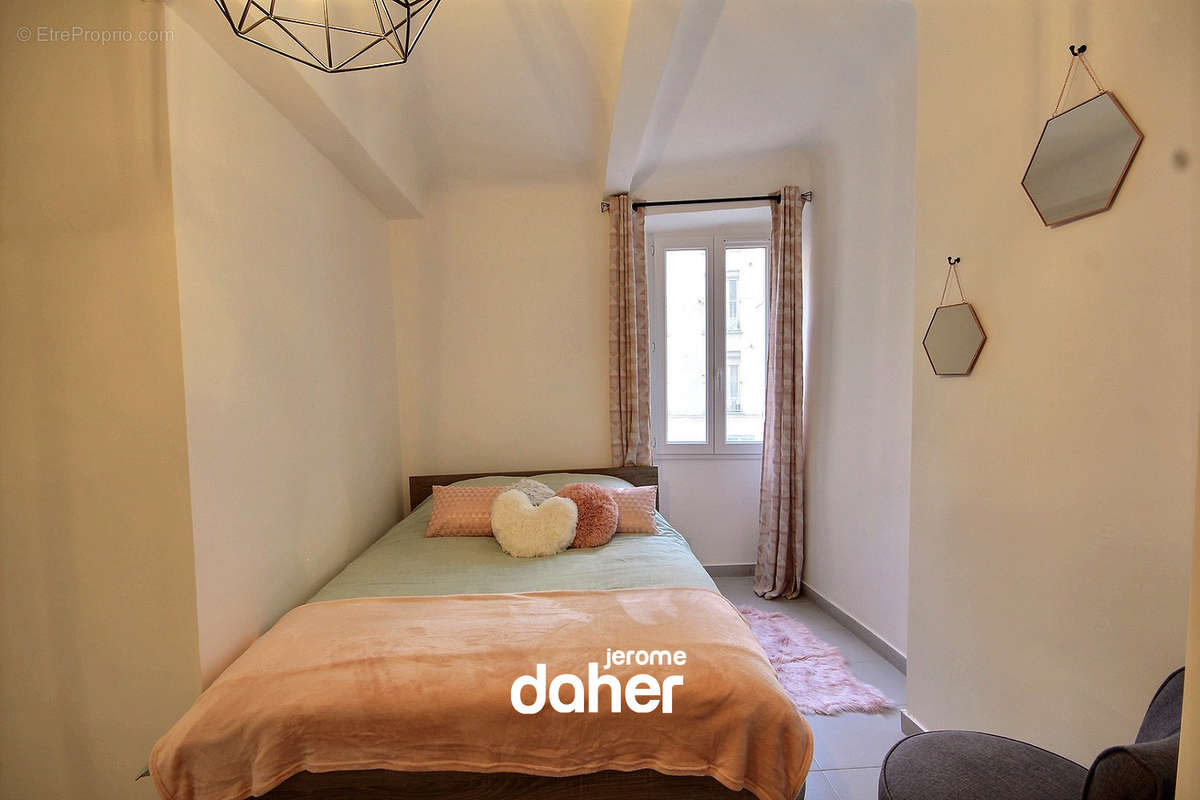 Appartement à MARSEILLE-2E