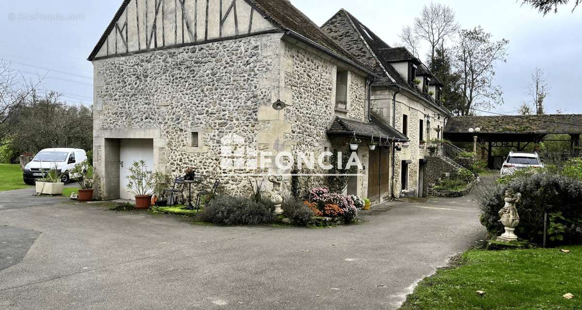 Maison à BERTHECOURT