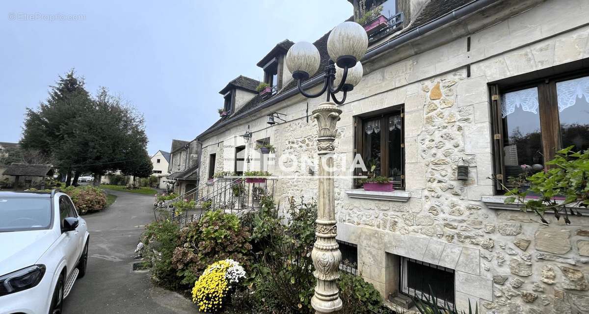 Maison à BERTHECOURT