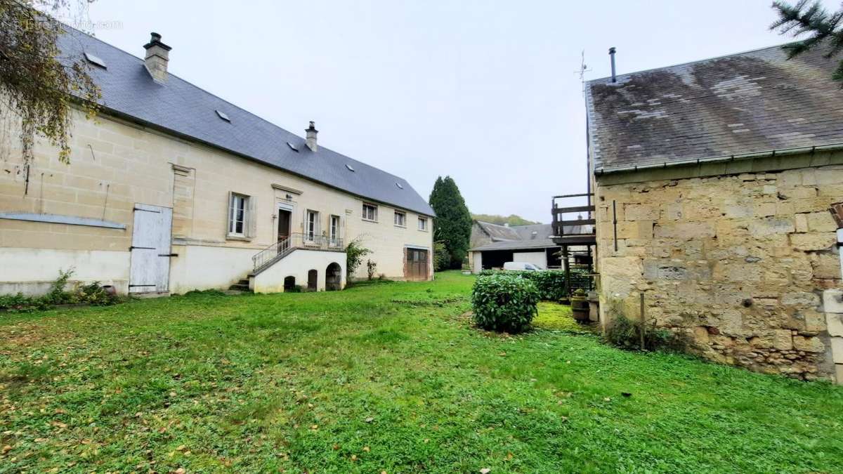 Maison à VIC-SUR-AISNE