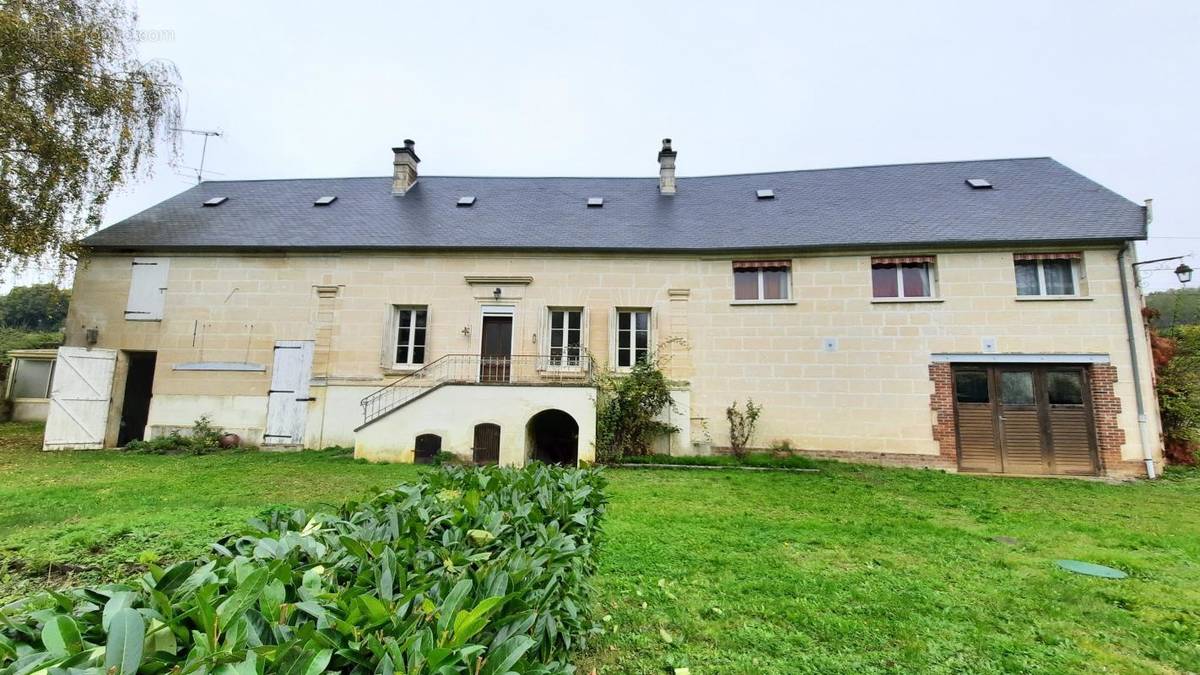 Maison à VIC-SUR-AISNE