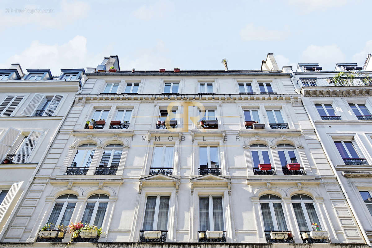 Appartement à PARIS-12E