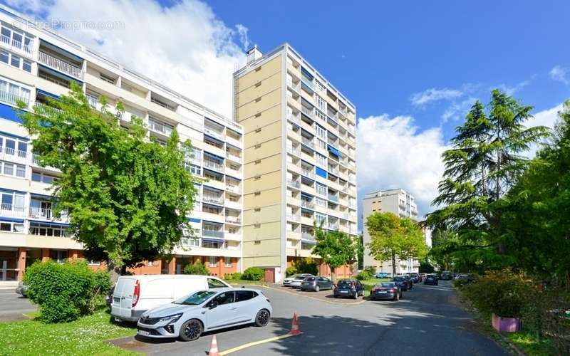 Appartement à SAVIGNY-SUR-ORGE