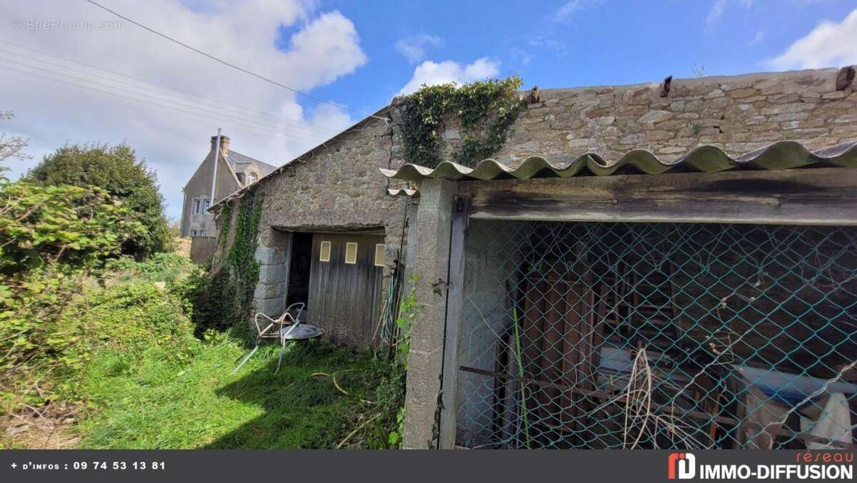 Terrain à PLEUMEUR-BODOU