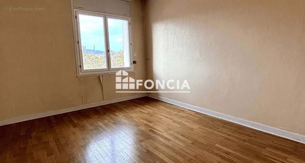 Appartement à LYON-7E