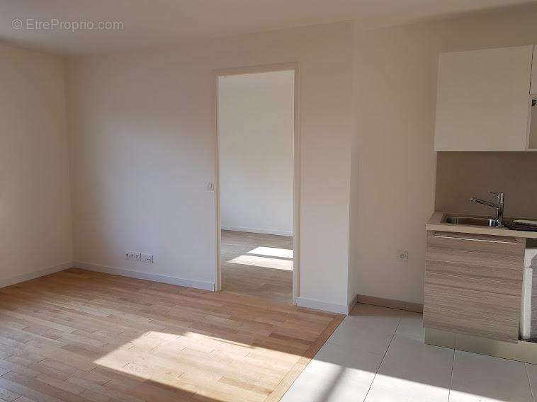 Appartement à MAISONS-ALFORT