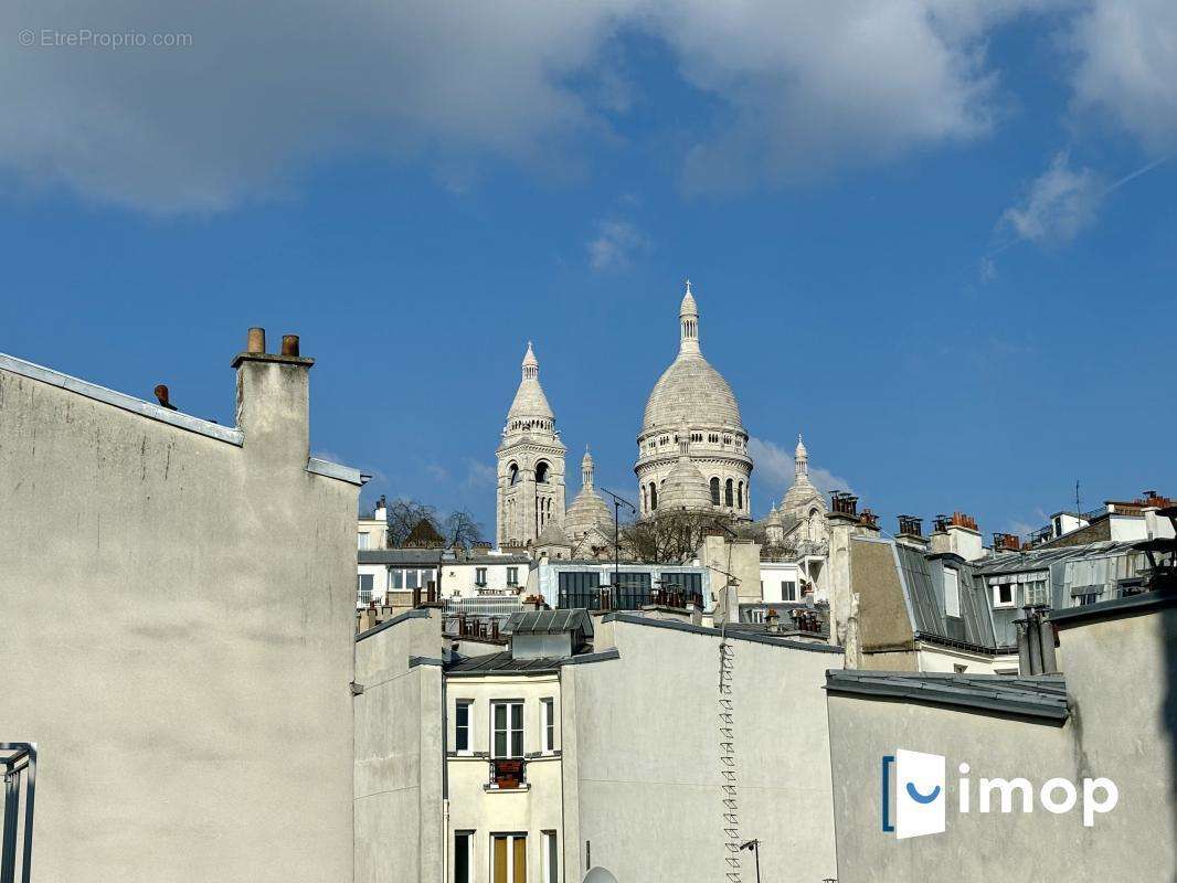 Appartement à PARIS-18E