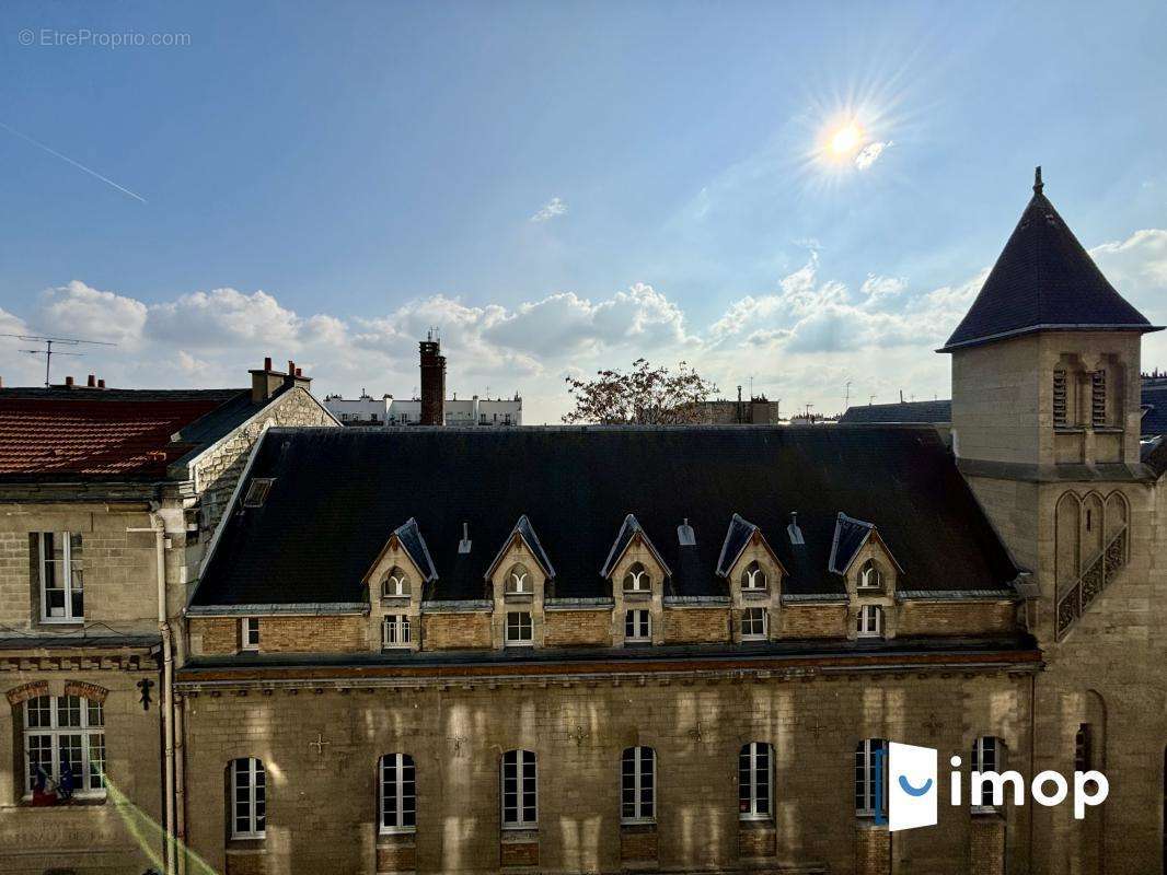 Appartement à PARIS-18E