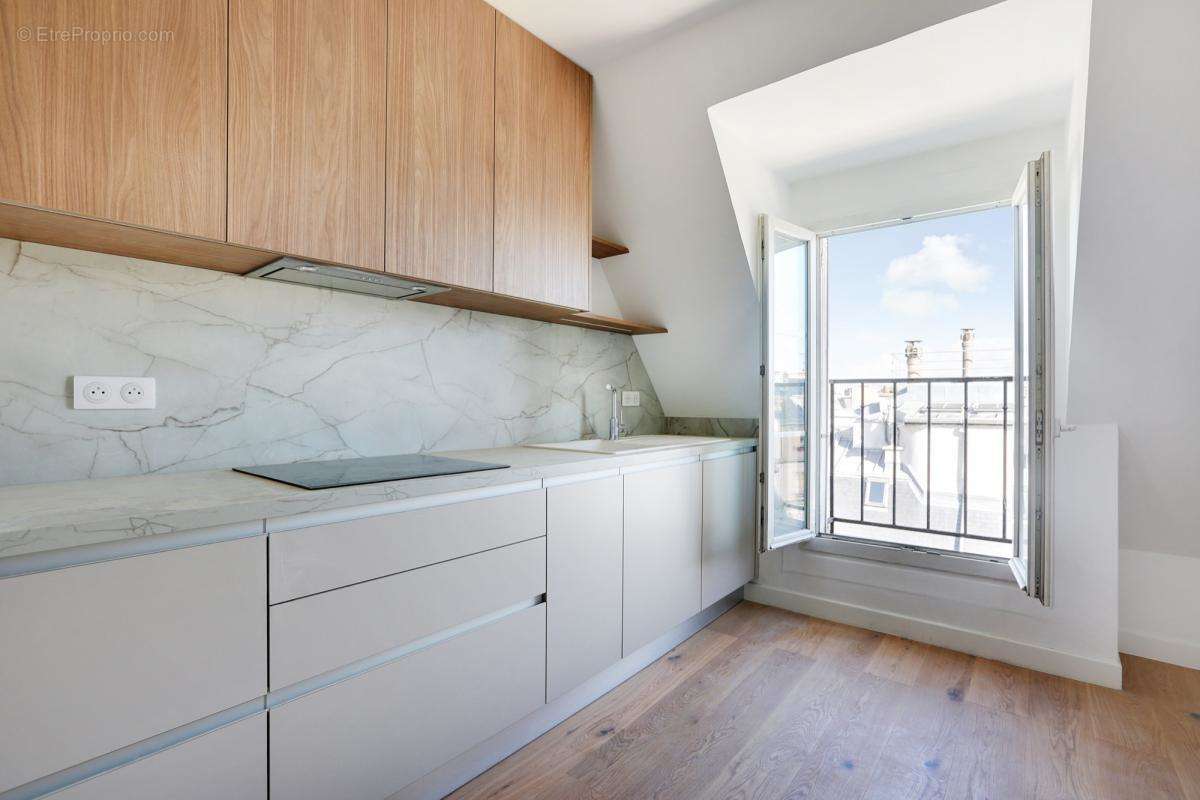 Appartement à PARIS-3E