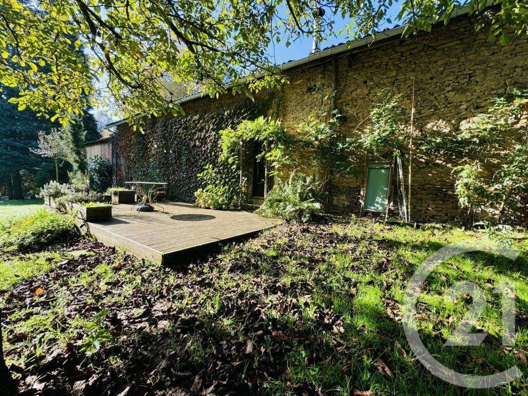 Maison à SAINT-BONNET-BRIANCE