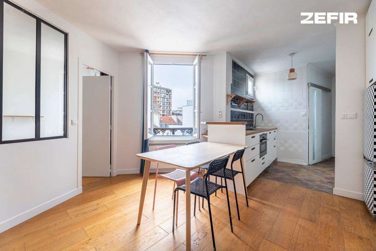 Appartement à PARIS-18E