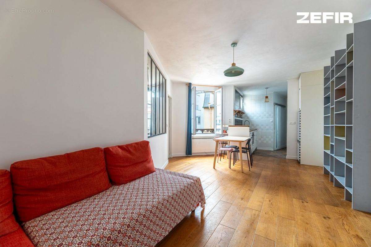 Appartement à PARIS-18E