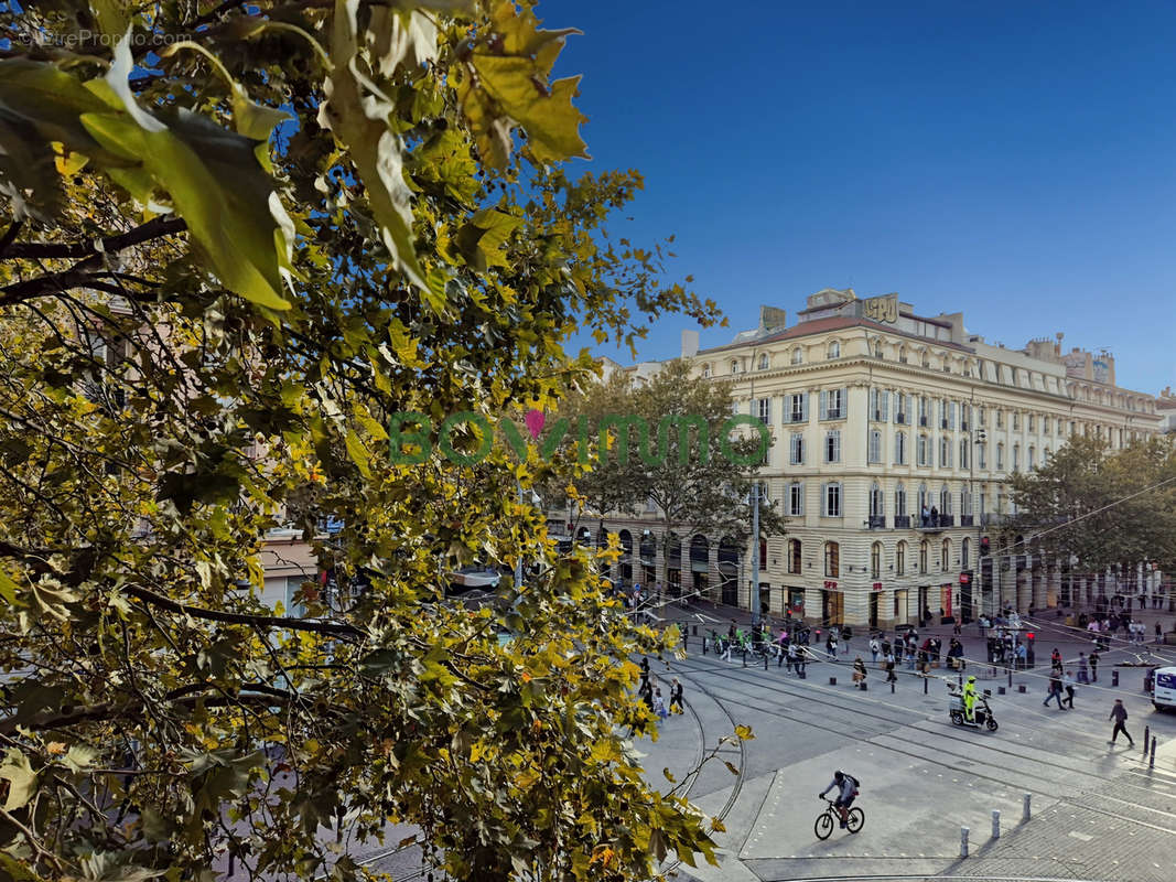 Appartement à MARSEILLE-1E