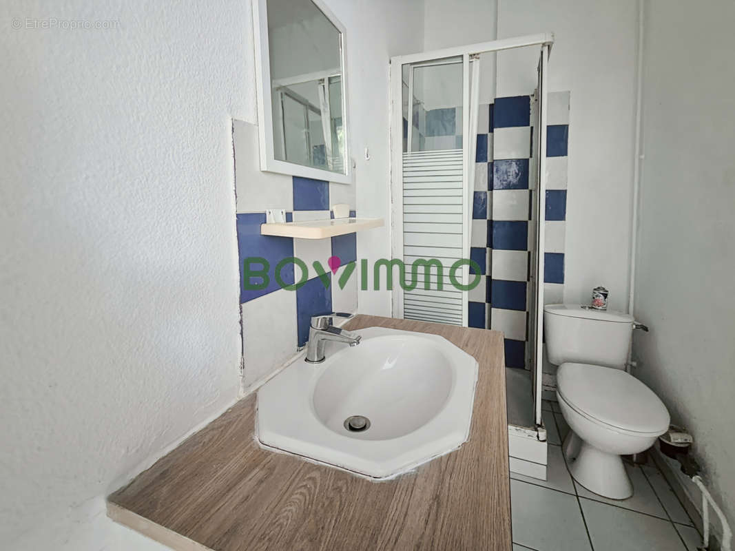 Appartement à MARSEILLE-1E